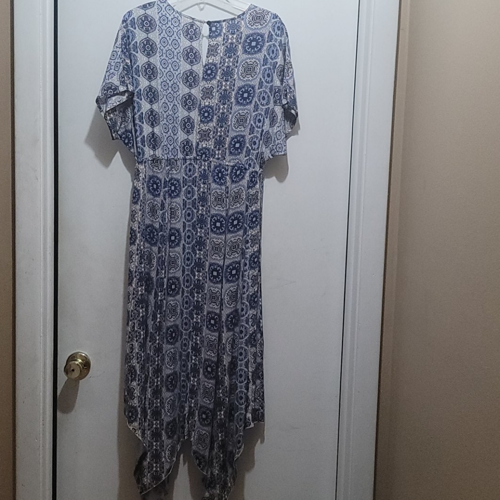 Dress - Picture 8 of 14